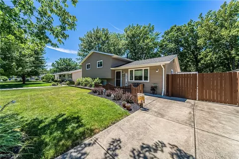 6002 Cornell Blvd, North Ridgeville, OH 44039