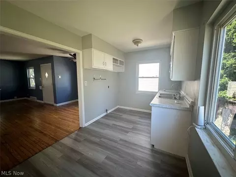 5175 Erwin St, Maple Heights, OH 44137 photo 26