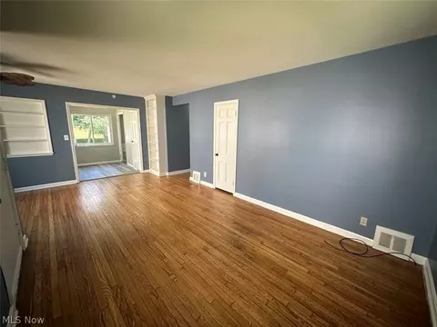 5175 Erwin St, Maple Heights, OH 44137 photo 15