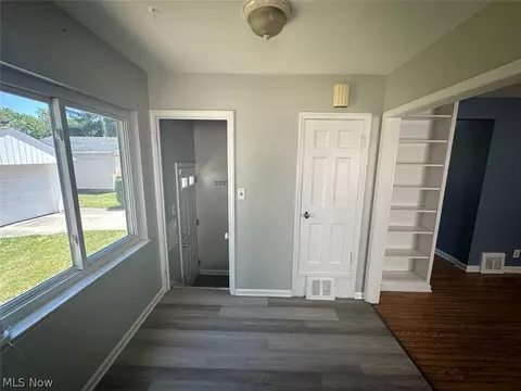 5175 Erwin St, Maple Heights, OH 44137 photo 24