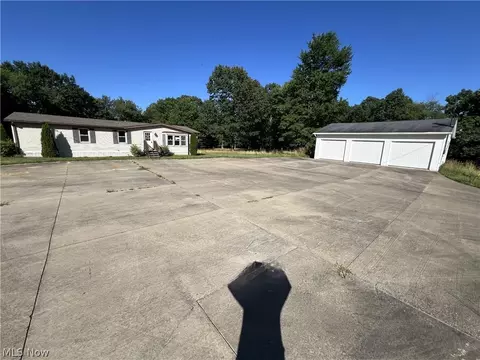 10990 Black Rd, Lisbon, OH 44432