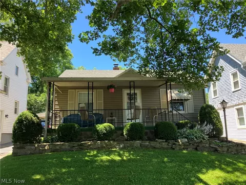 422 Mckinley Blvd, Mcdonald, OH 44437