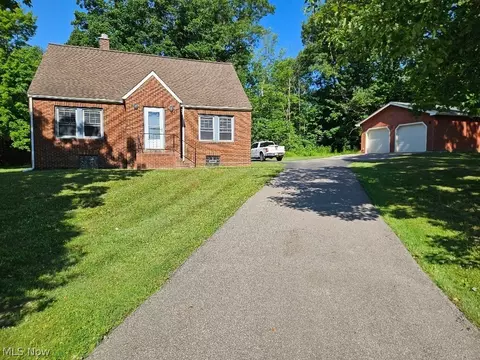 9670 Plank Rd, Montville, OH 44064