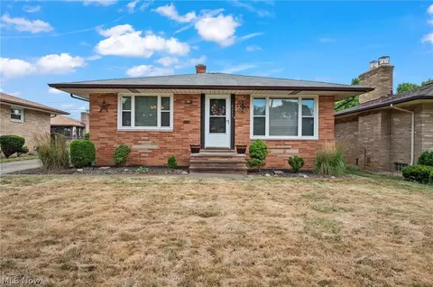4113 Rabbitt Run Dr, Brooklyn, OH 44144