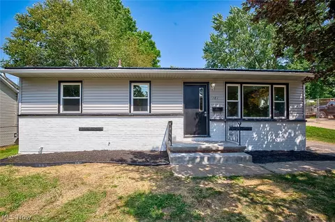 181 Thorlone Ave, Akron, OH 44312