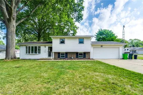 3312 Kitzmiller St SW, Massillon, OH 44646