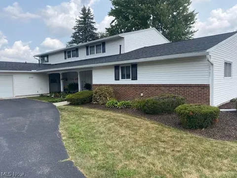 8945 W Ridge Rd, Elyria, OH 44035 photo 2
