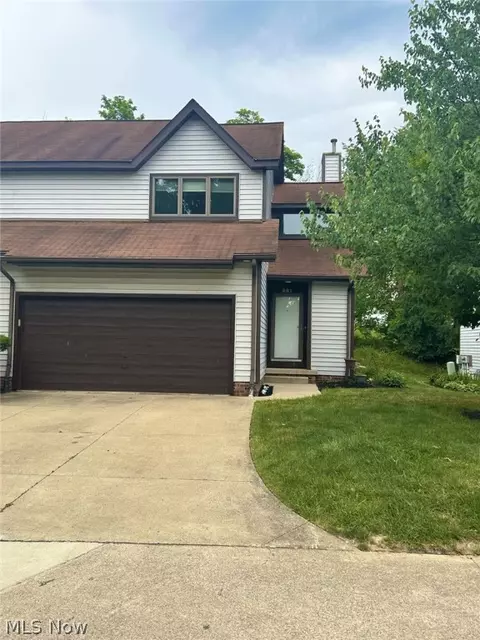 861 Westland Dr, Medina, OH 44256