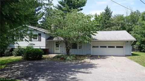 11532 Chillicothe Rd, Chesterland, OH 44026