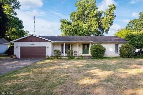 108 Clement Ave, Akron, OH 44319 photo 5