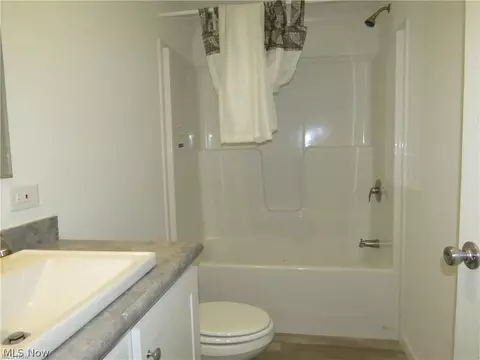 2659 Eagle Point Dr, Madison, OH 44057 photo 4