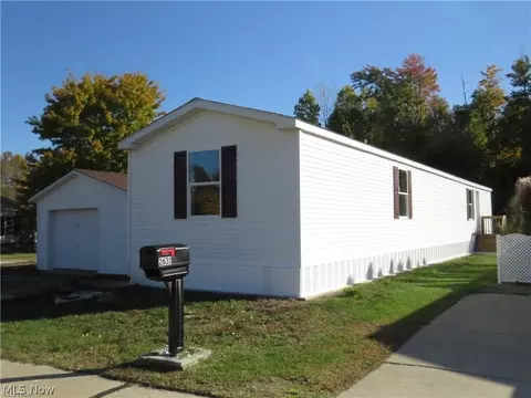 2629 Morningstar Dr, Madison, OH 44057