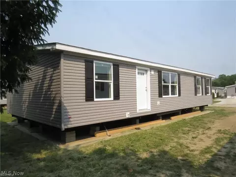 1605 Caddy Ln, Painesville, OH 44077