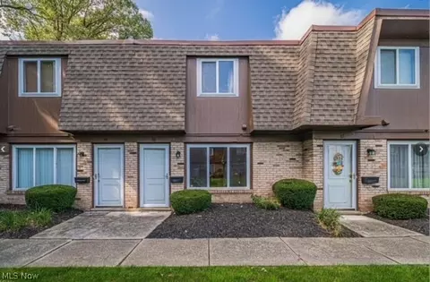 6400 Center St #88, Mentor, OH 44060
