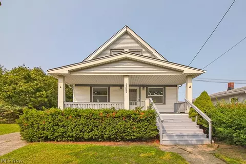 19003 Cherokee Ave, Cleveland, OH 44119