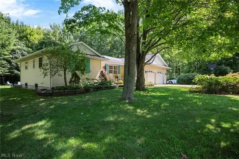 6419 W Maple Rd, Geneva, OH 44041