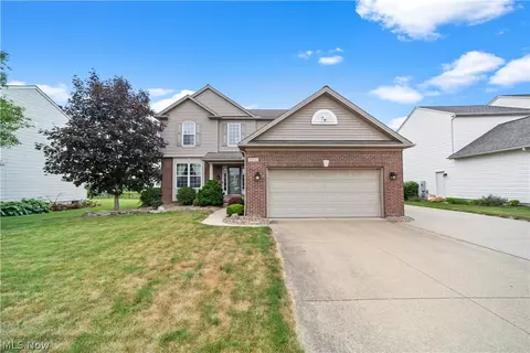 9704 Kingston Trl, Olmsted Twp, OH 44138