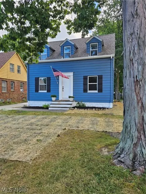 1147 Mayfield Ridge Rd, Cleveland, OH 44124