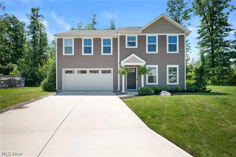 390 Celia Ln, Madison, OH 44057
