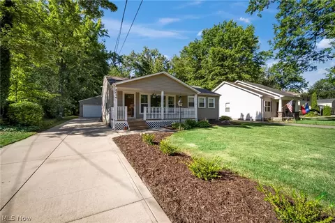 8056 Edgewood Rd, Mentor, OH 44060