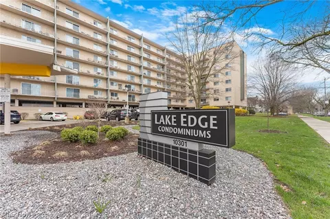 10301 Lake Ave #607, Cleveland, OH 44102