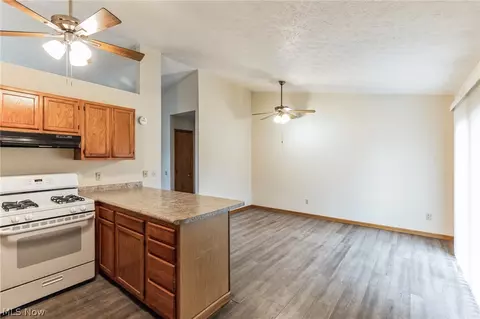 4248 Laurel Rd, Lorain, OH 44055 photo 8