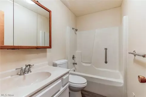 4248 Laurel Rd, Lorain, OH 44055 photo 17