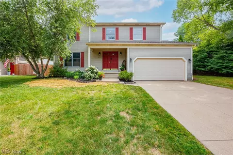 2777 Sand Run Pkwy, Fairlawn, OH 44333