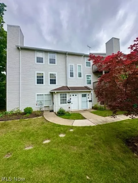 1203 W River Rd N #D2, Elyria, OH 44035