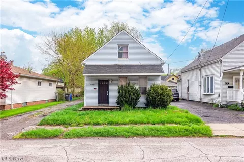 4067 E 56th St, Cleveland, OH 44105