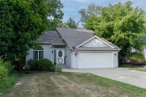 1707 Arbor St, Wickliffe, OH 44092