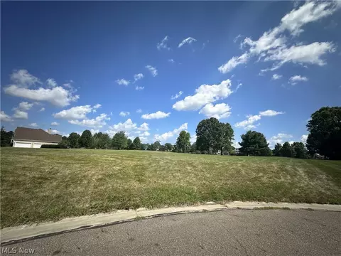 6295 Glengarry Ave NW, Canton, OH 44718