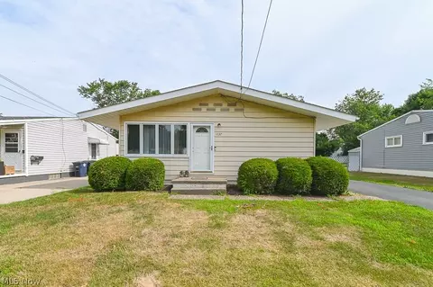 1137 Sutherland Ave, Akron, OH 44314