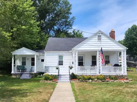 2315 Cypress St, Parkersburg, WV 26101