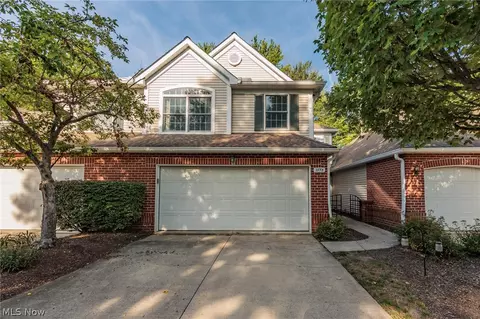 2778 Wyndgate Ct #5, Westlake, OH 44145
