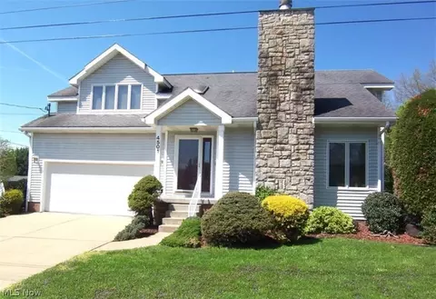 4501 Hudson St, Parkersburg, WV 26104
