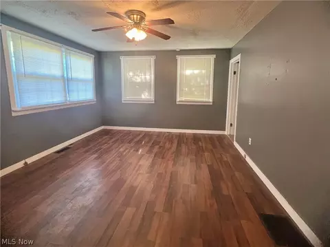Living - 35485 Bashan Rd, Long Bottom, OH 45743 photo 1 of 3