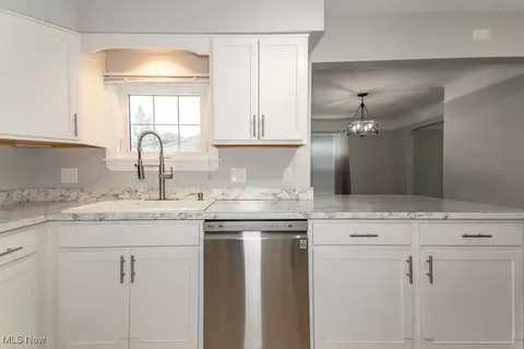 Kitchen - 2051 E 226th St, Euclid, OH 44117 photo 2 of 4