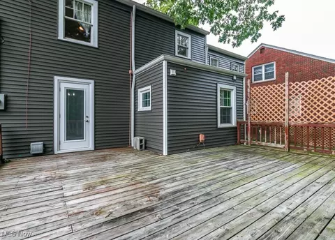 Exterior - 2051 E 226th St, Euclid, OH 44117 photo 2 of 7