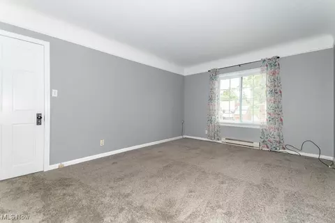 Bedroom - 2051 E 226th St, Euclid, OH 44117 photo 2 of 11