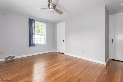 Bedroom - 2051 E 226th St, Euclid, OH 44117 photo 7 of 11