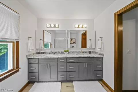 Bath - 7231 Stow Rd, Hudson, OH 44236 photo 4 of 7