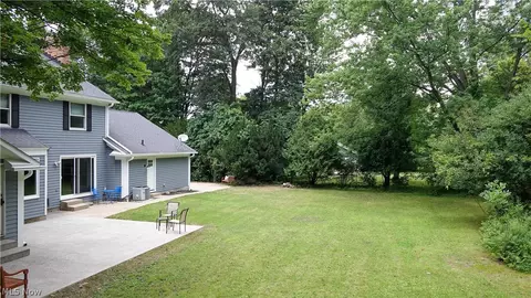Exterior - 7231 Stow Rd, Hudson, OH 44236 photo 4 of 4