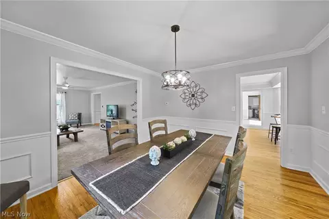 Dining - 7231 Stow Rd, Hudson, OH 44236 photo 2 of 3
