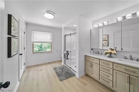 Bath - 7231 Stow Rd, Hudson, OH 44236 photo 1 of 7