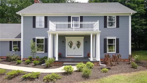 Exterior - 7231 Stow Rd, Hudson, OH 44236 photo 2 of 4