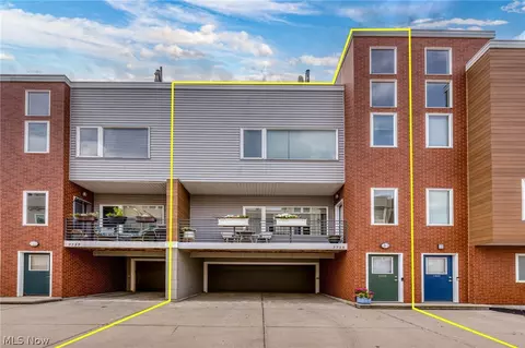 5739 Bridge Ave, Cleveland, OH 44102
