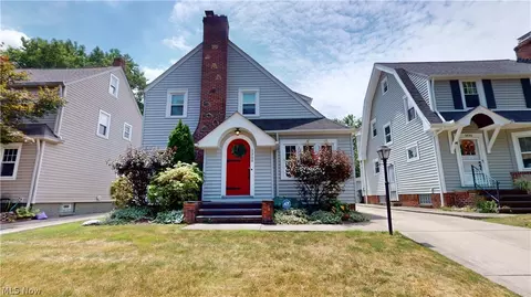 3988 Navahoe Rd, Cleveland Heights, OH 44121