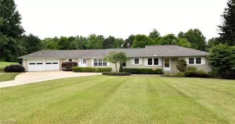 7172 Conelly Blvd, Walton Hills, OH 44146