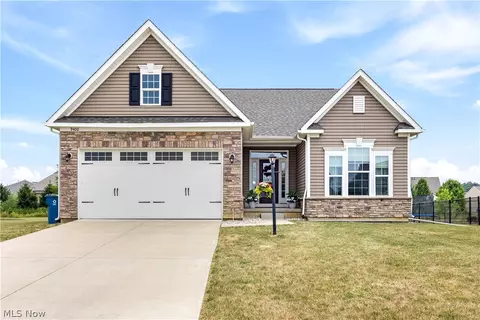 9400 Nash Ln, North Ridgeville, OH 44039
